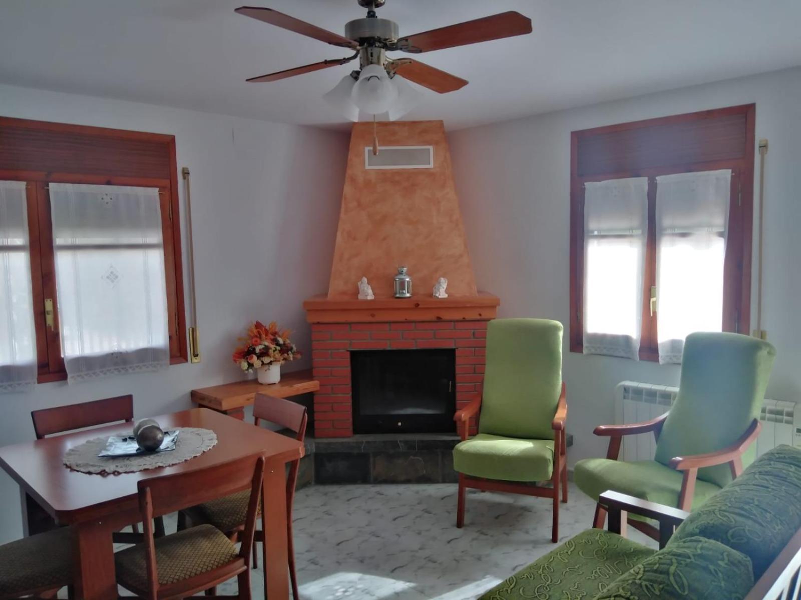 Apartamento Rural Casa Paco Con Jacuzzi Exterior Y Barbacoa Aínsa Eksteriør billede
