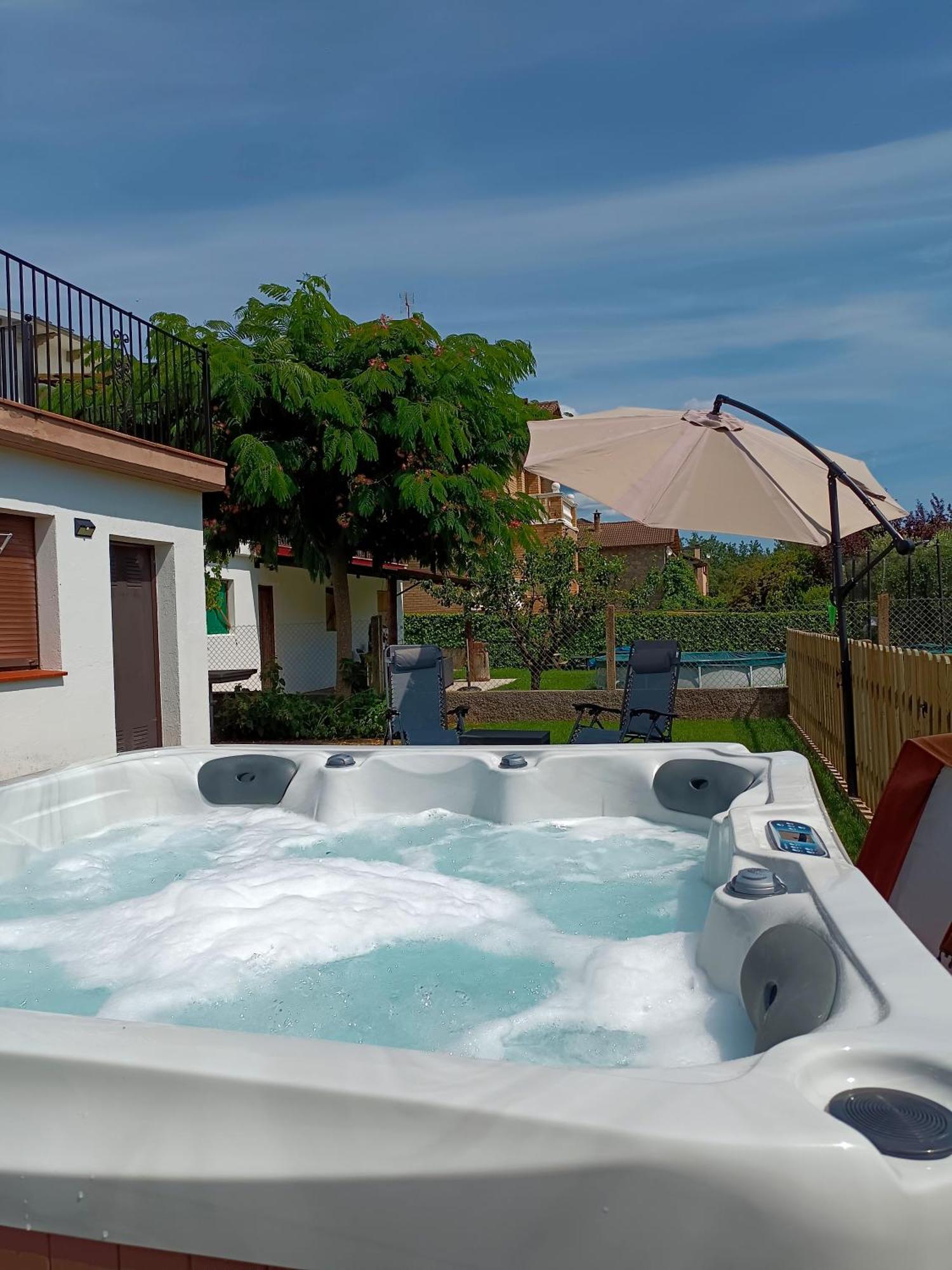 Apartamento Rural Casa Paco Con Jacuzzi Exterior Y Barbacoa Aínsa Eksteriør billede